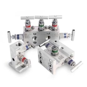   2 utas manifold szelep,  413 bar,  -54 °C – +232 °C, 1/2" belső NPT, PTFE tömítéssel, remote mount kivitel, saválló